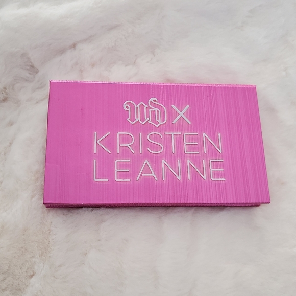 Urban Decay X Kristen Leanne BeautyBeam - Picture 2 of 3